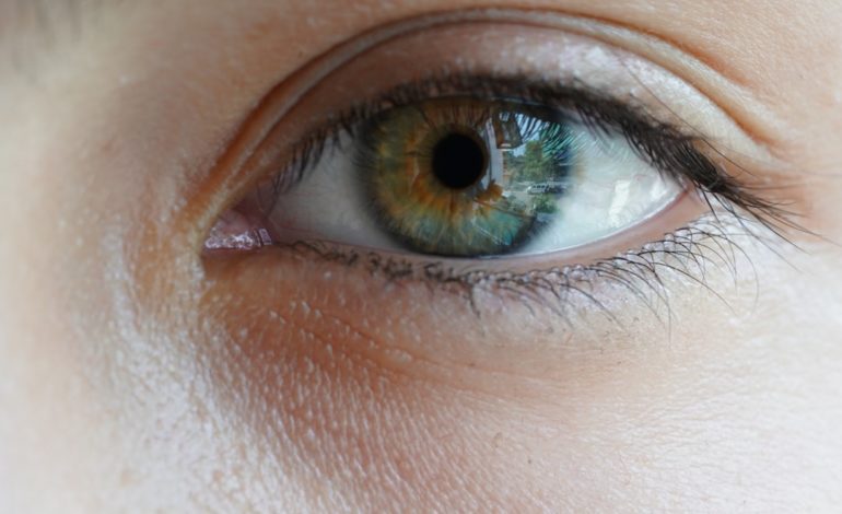 Brilsterkte Bijstellen: Wat Je Moet Weten Waarom is het bijstellen van de brilsterkte belangrijk?